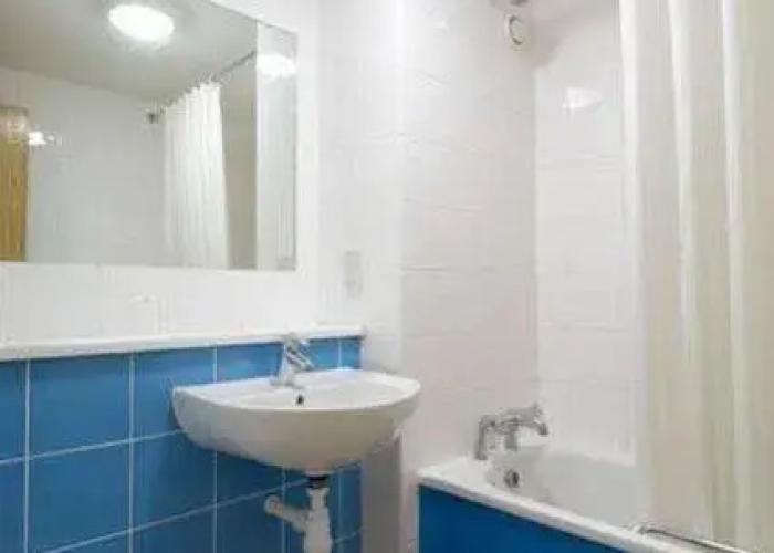Travelodge Dundee Central