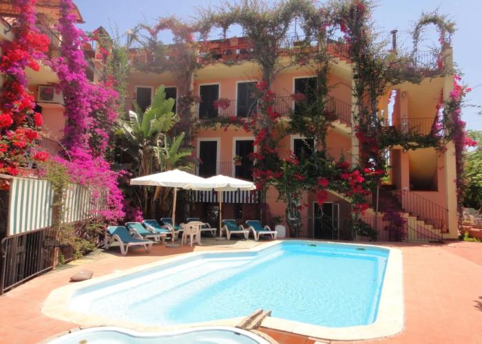 Aparthotel Domus De Janas Sul Mare