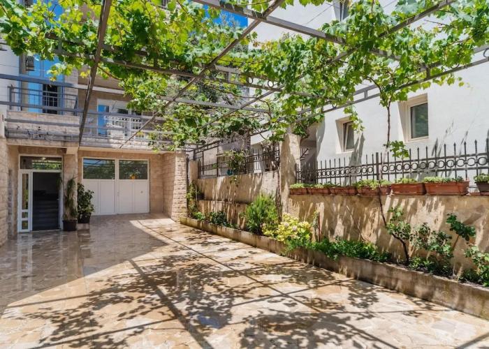 ApartHotel Stijovic