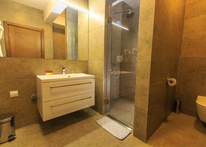 Apartments Kuce Lekovica snack bar- Bistro & Beach
