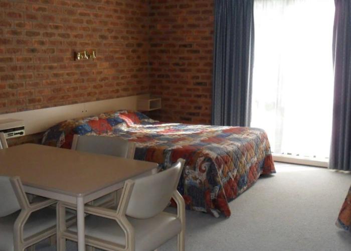 Settlement Motor Inn, Deniliquin