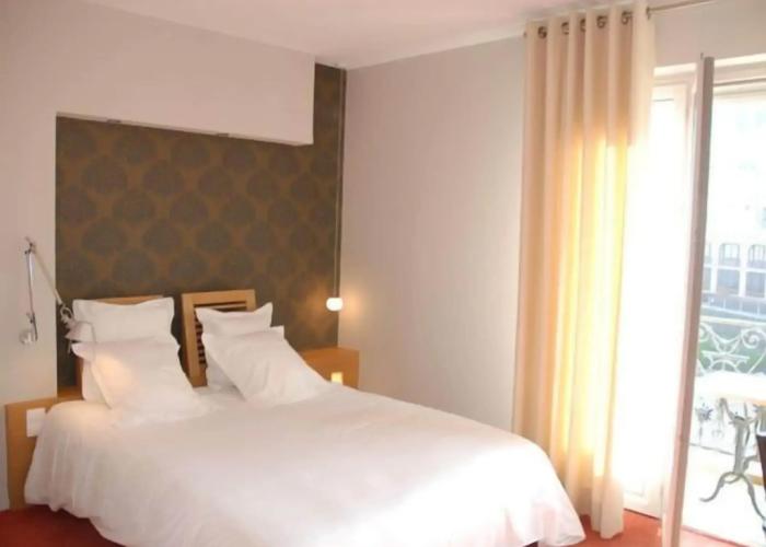 Hotel de la Vallee