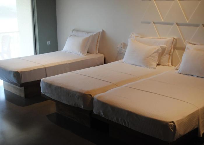 Giritale Hotel