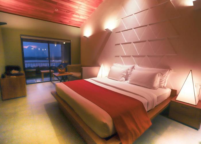 Giritale Hotel