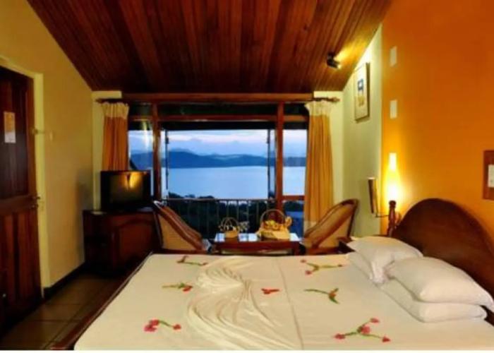 Giritale Hotel