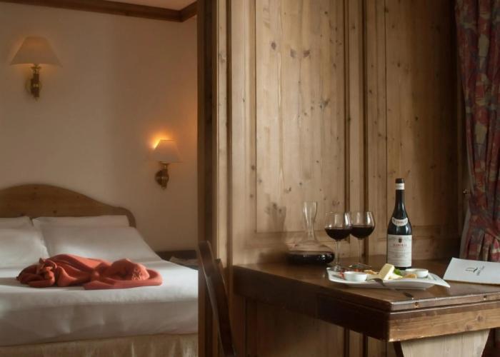 Hotel Alaska Cortina
