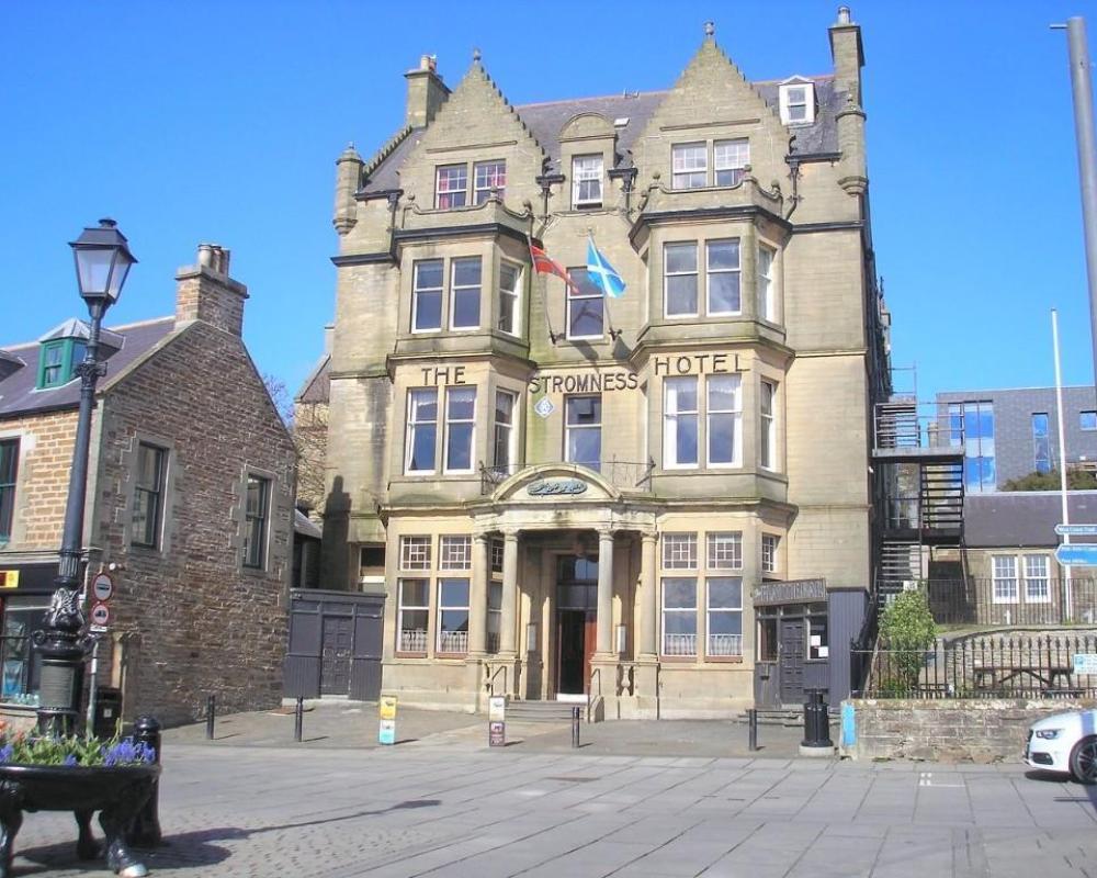 The Stromness Hotel by Paymán Club