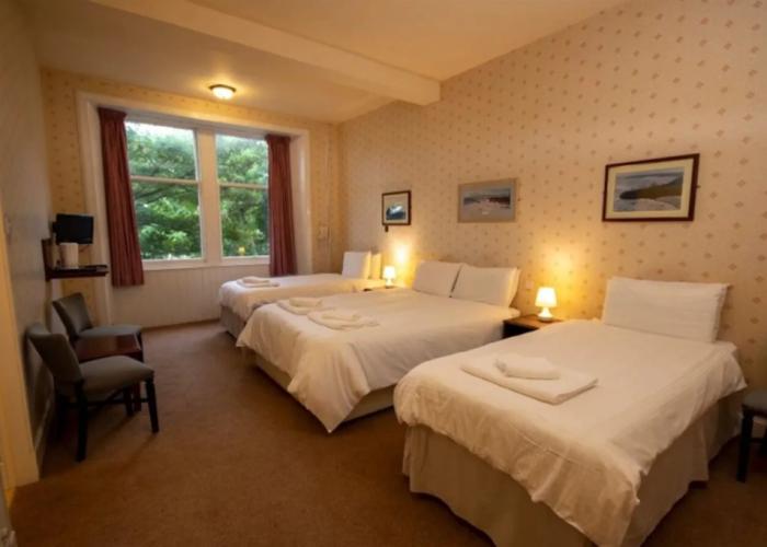 The Stromness Hotel by Paymán Club