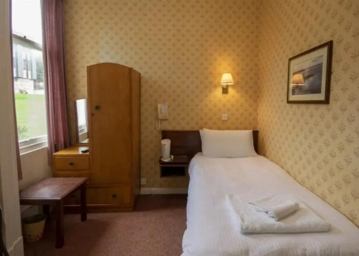 The Stromness Hotel by Paymán Club