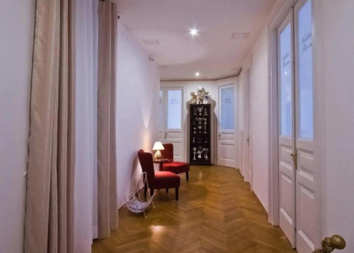 Golden Rooms Bed & Breakfast