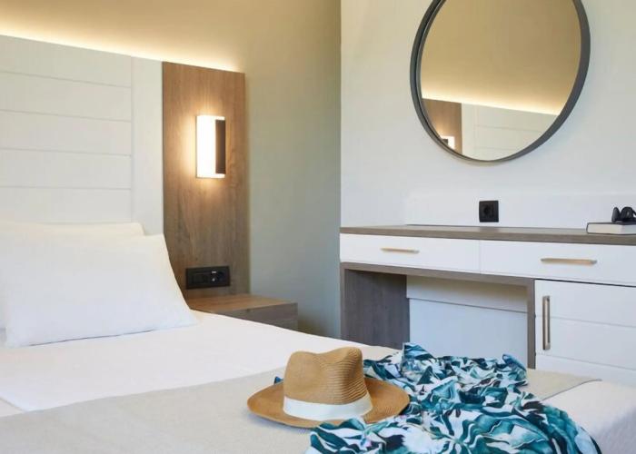 Alex Beach Hotel - Bungalows Hotel