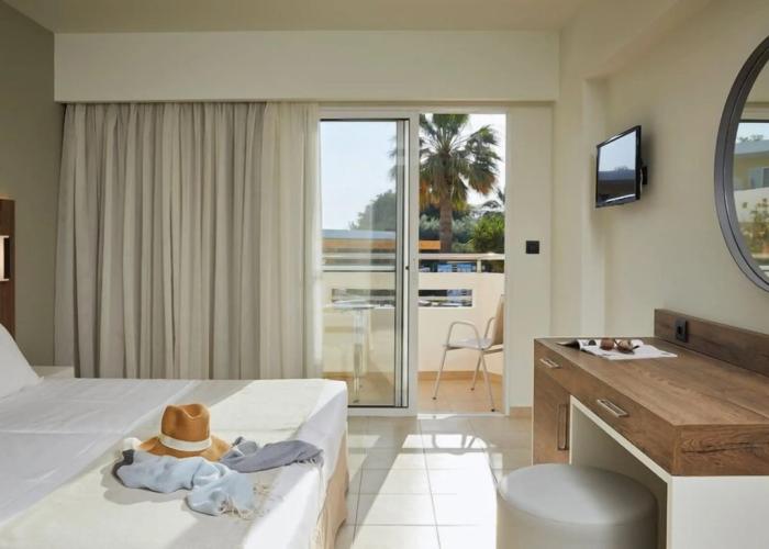 Alex Beach Hotel - Bungalows Hotel