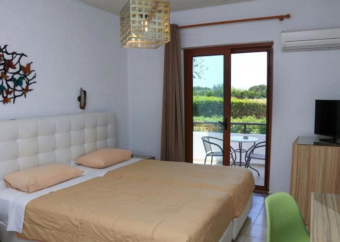 Vallian Village Hotel