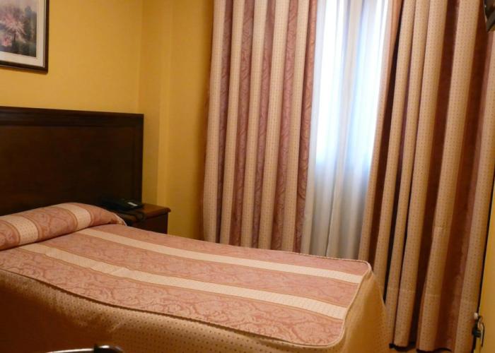 Hotel IDH Angel