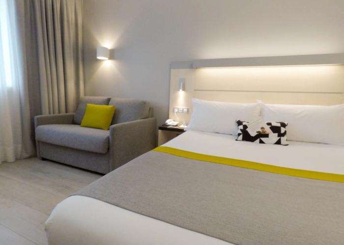 Holiday Inn Express Pamplona by IHG