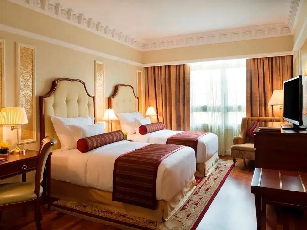 фото Warwick Doha Hotel