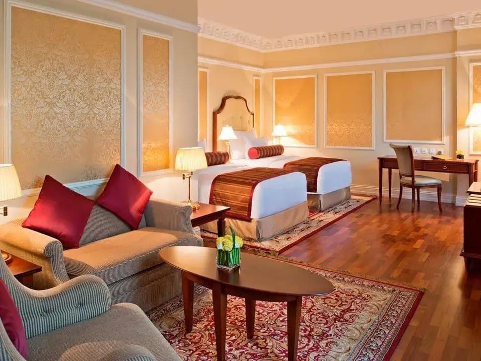 фото Warwick Doha Hotel