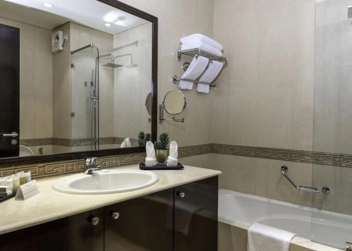 Saraya Corniche Hotel