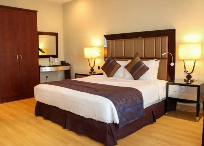 Premium Strato Hotel