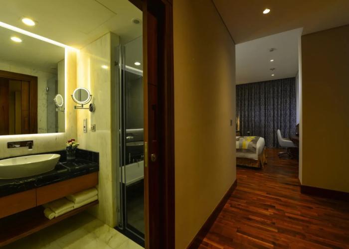 The Avenue Hotel
