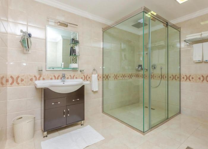 Ezdan Hotel Residence