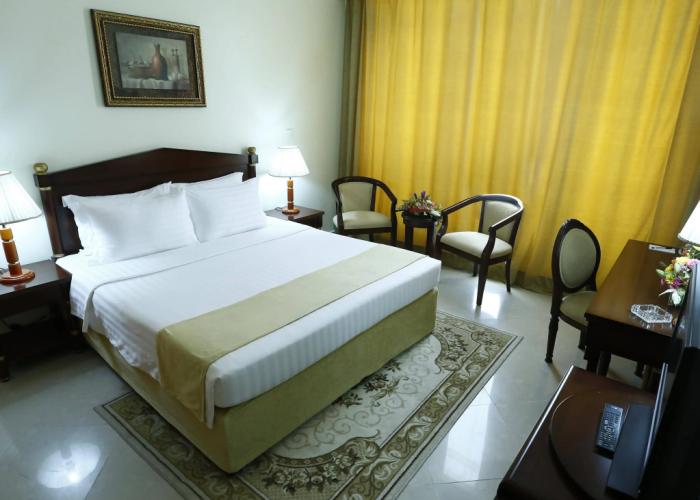 Ezdan Hotel Residence
