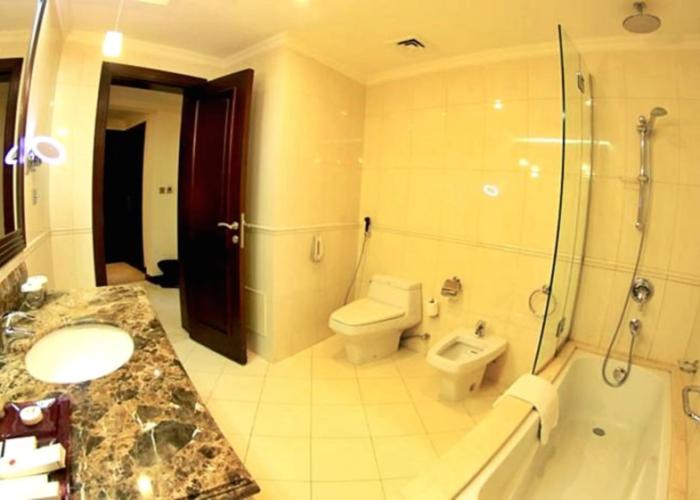 Grand Regal Hotel