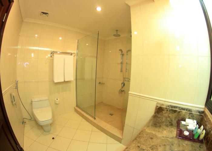 Grand Regal Hotel