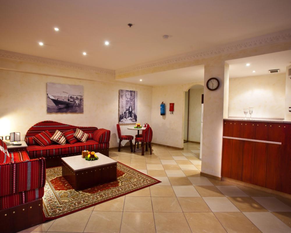 фото Al Liwan Suites