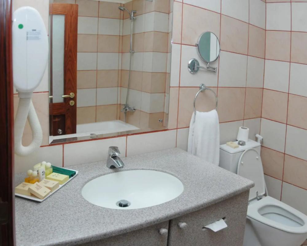 фото Al Liwan Suites