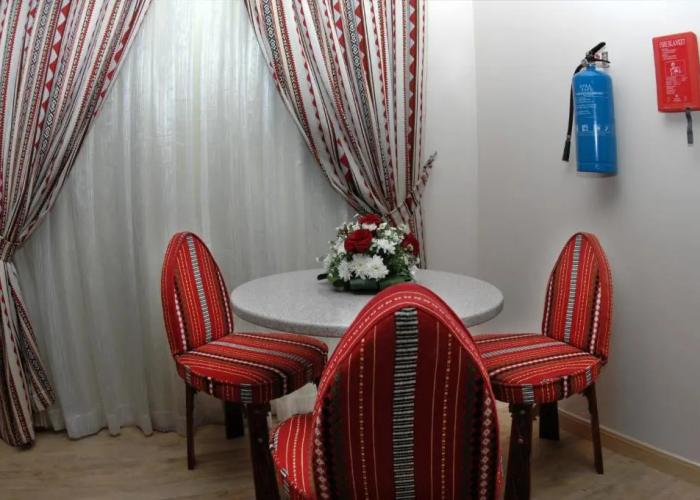 Al Liwan Suites