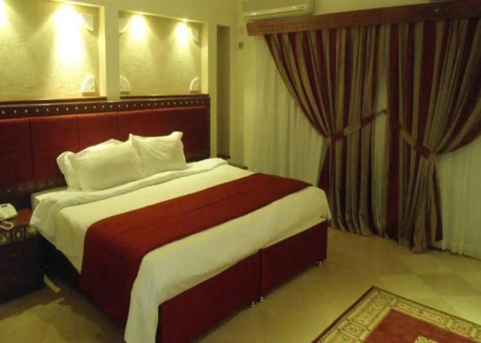 Al Liwan Suites