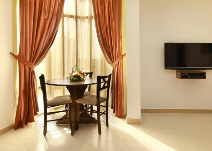Lavilla Hotel