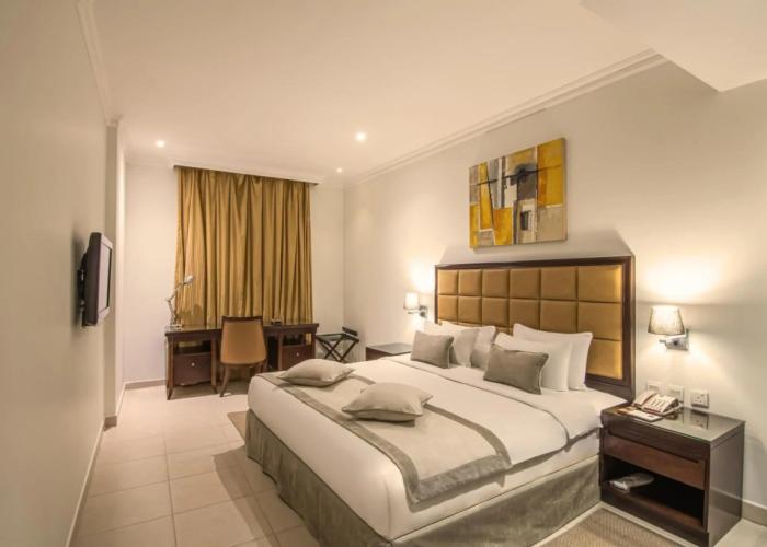 Corp Executive Hotel Doha Suites