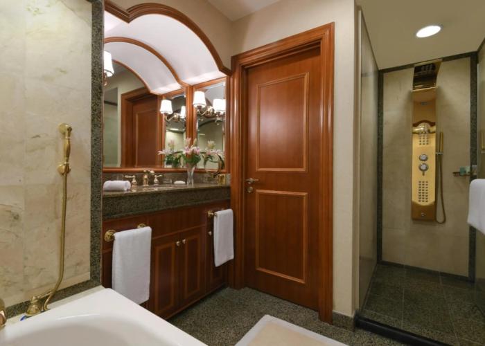 Al Aziziyah Boutique Hotel By The Torch