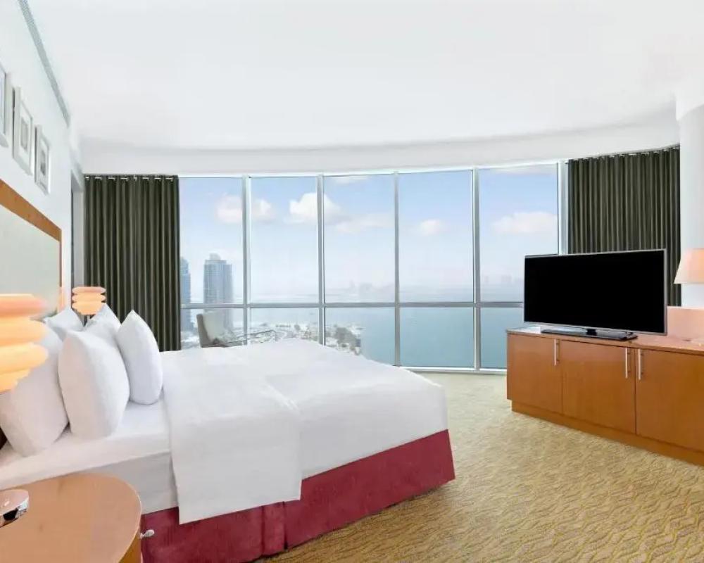 фото Hilton Doha