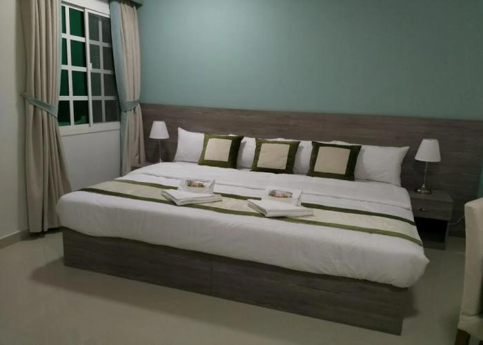 Sovereign Hotel - Marriage Certificate Required