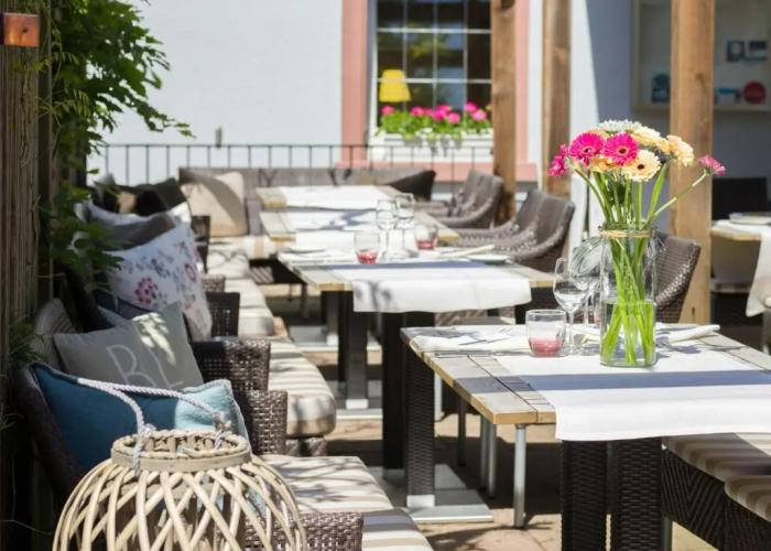 Maien Hotel & Restaurant
