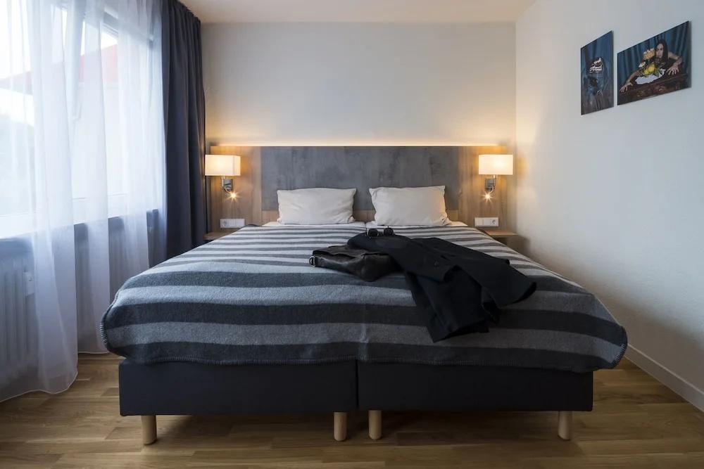 фото BASE1 Hotel Grenzblick