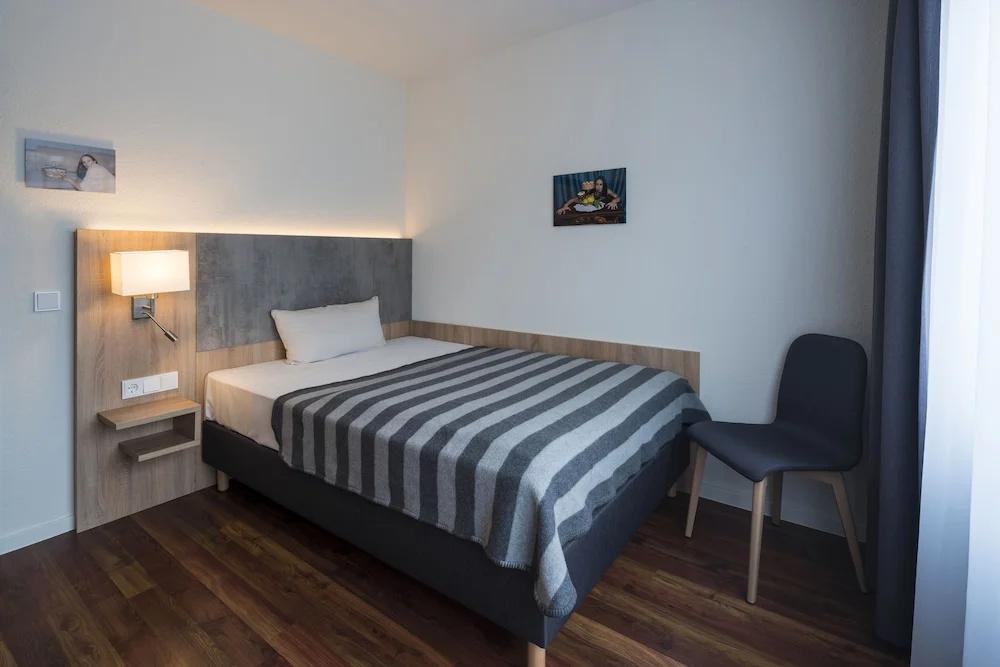 фото BASE1 Hotel Grenzblick