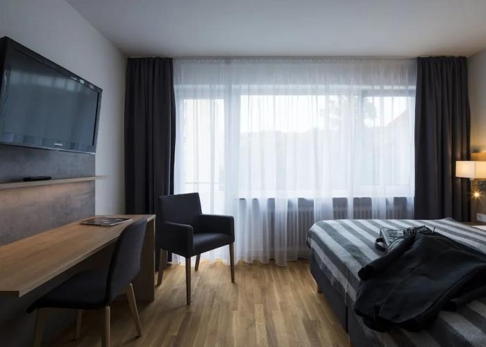 BASE1 Hotel Grenzblick
