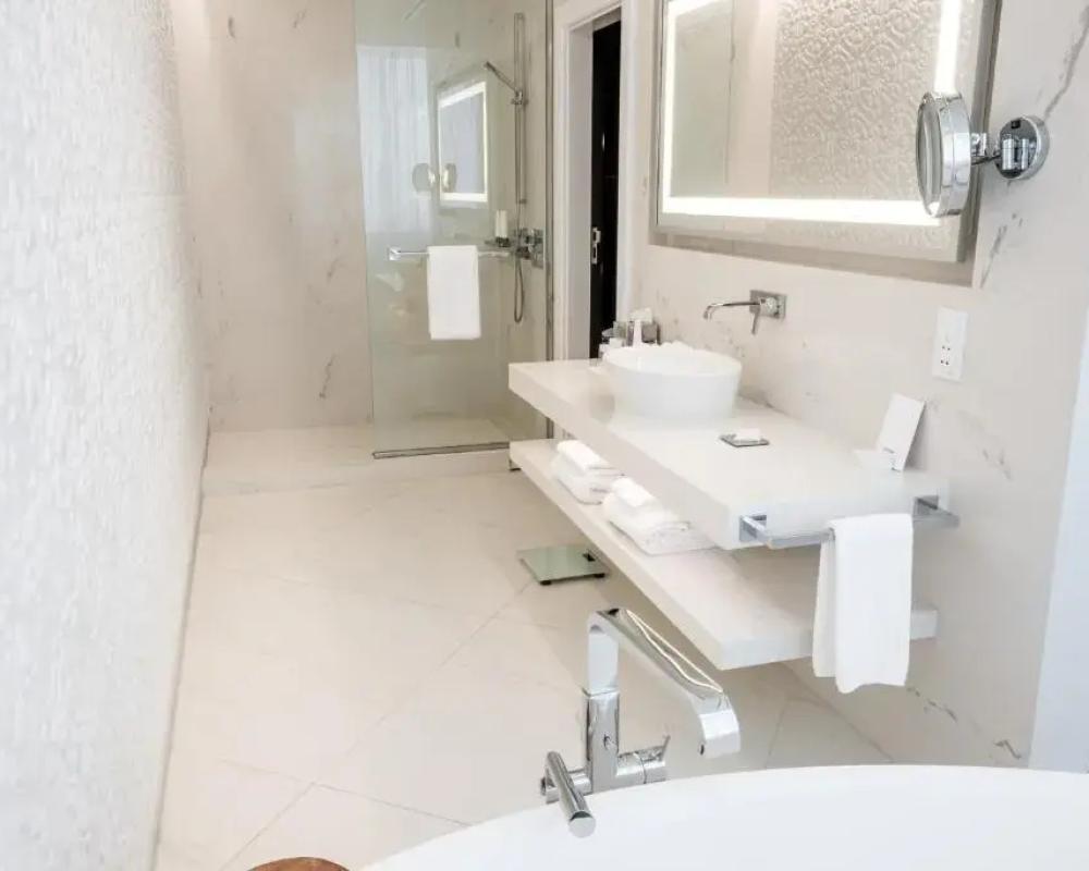 фото Mondrian Doha Hotel