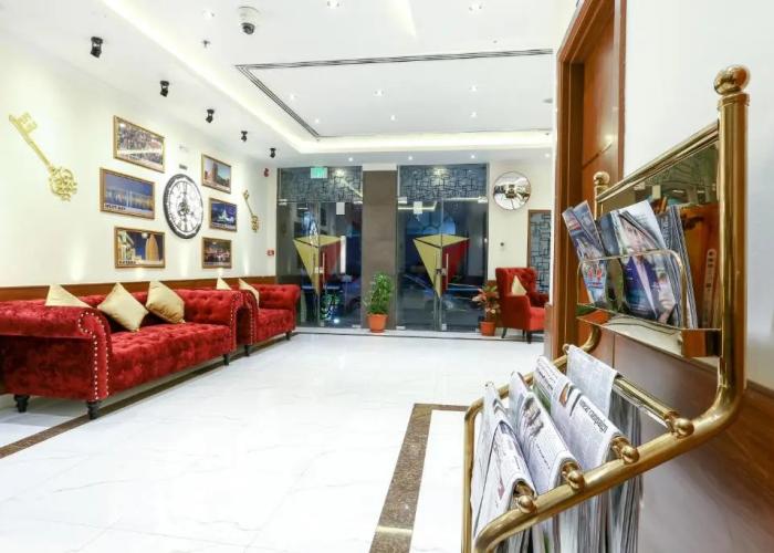 La Villa Suites Hotel