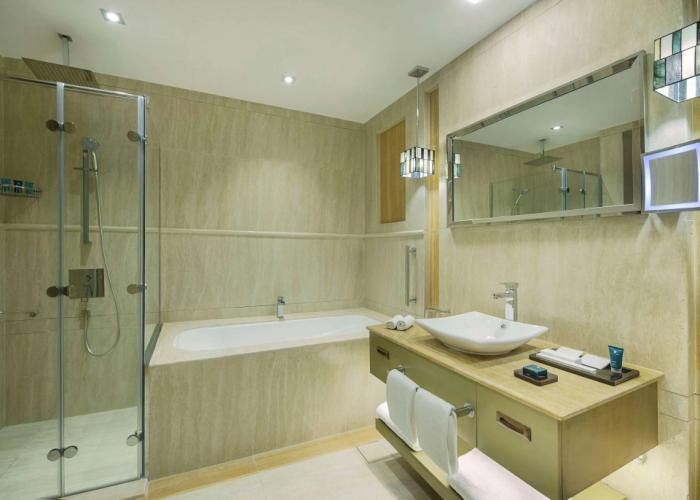 Wyndham Doha West Bay