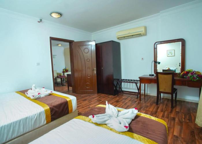 La Villa Suites Hotel