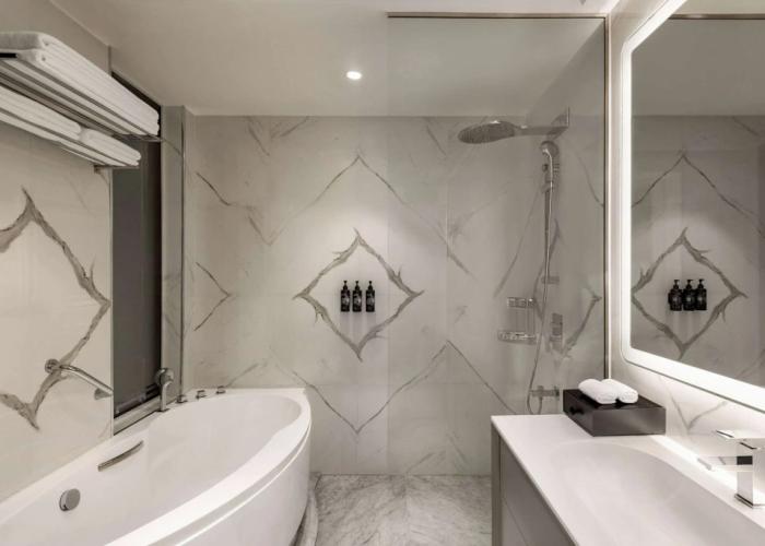 Wyndham Grand Doha West Bay Beach