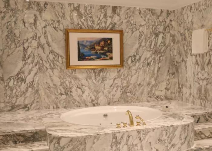 The Plaza Doha, LXR Hotels & Resorts