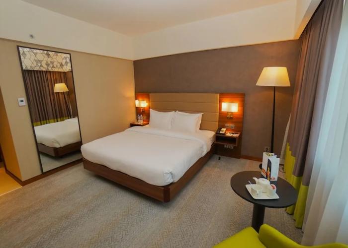 The Grand Lux Hotel