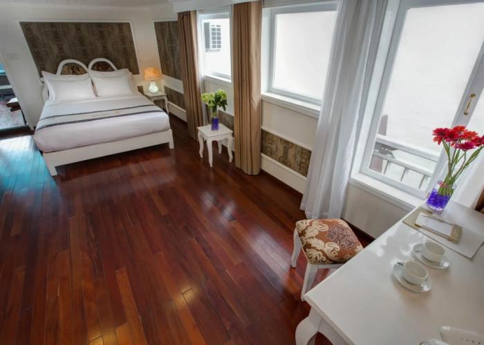 Signature Royal Halong Cruise