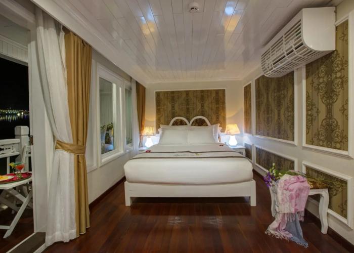 Signature Royal Halong Cruise